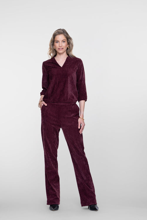 Geisha pantalon met velours uitstraling in burgundy