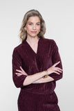 Geisha veloursachtige top met V-snit en 3/4 mouwen in burgundy