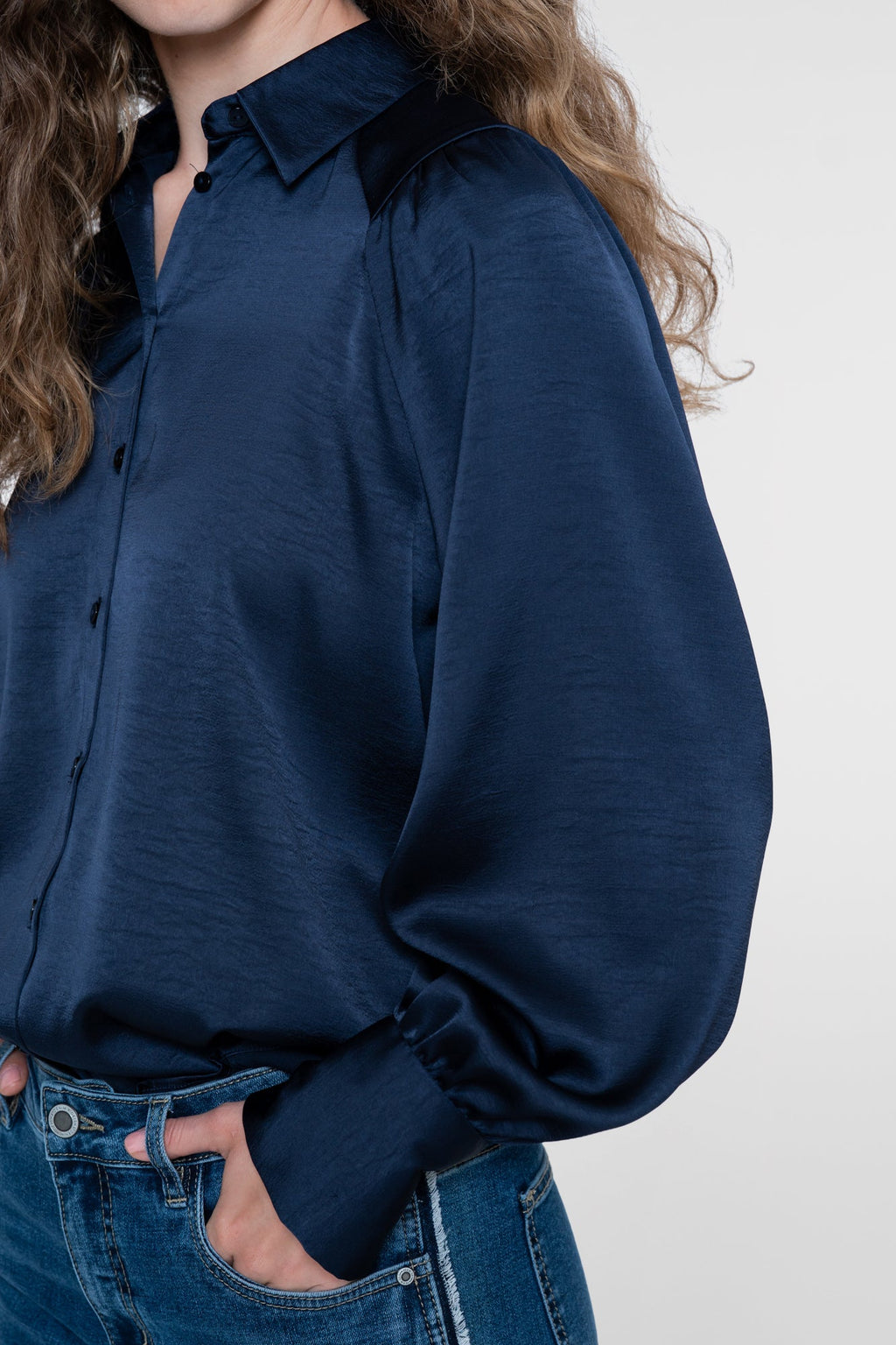 Geisha blouse met glanzende uitstraling in navy