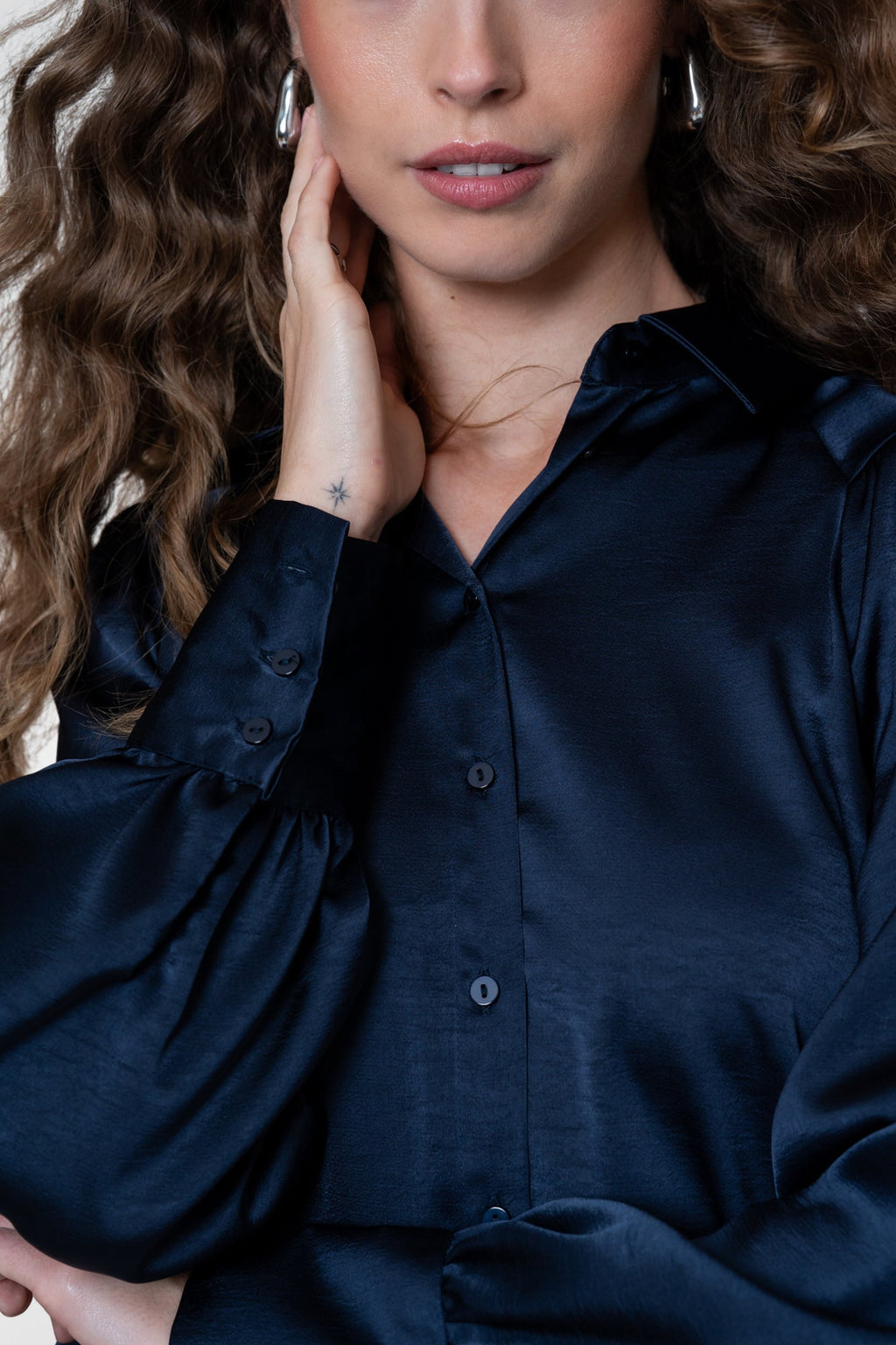 Geisha blouse met glanzende uitstraling in navy