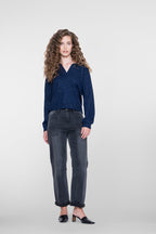 Geisha trui met V-hals, lurex en pailletten in donkerblauw