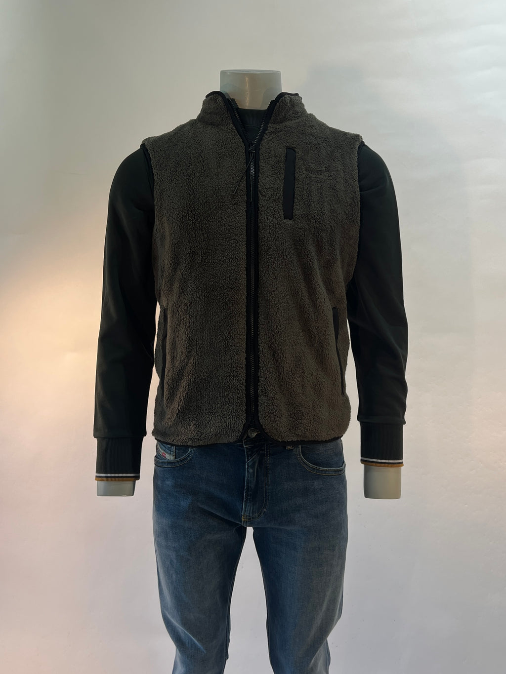 Antwrp gilet sans manches vert foncé à texture duveteuse pour homme