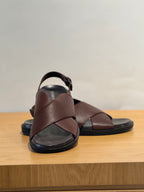 Cerruti sandalen bruin met gekruiste banden en hielriem voor heren