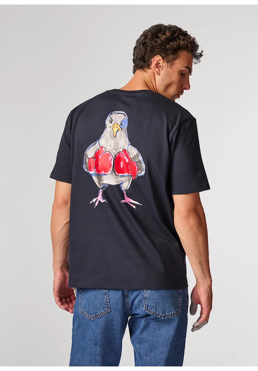 Antwrp Boxing Pigeon Backprint T-Shirt Donkerblauw - detail 1