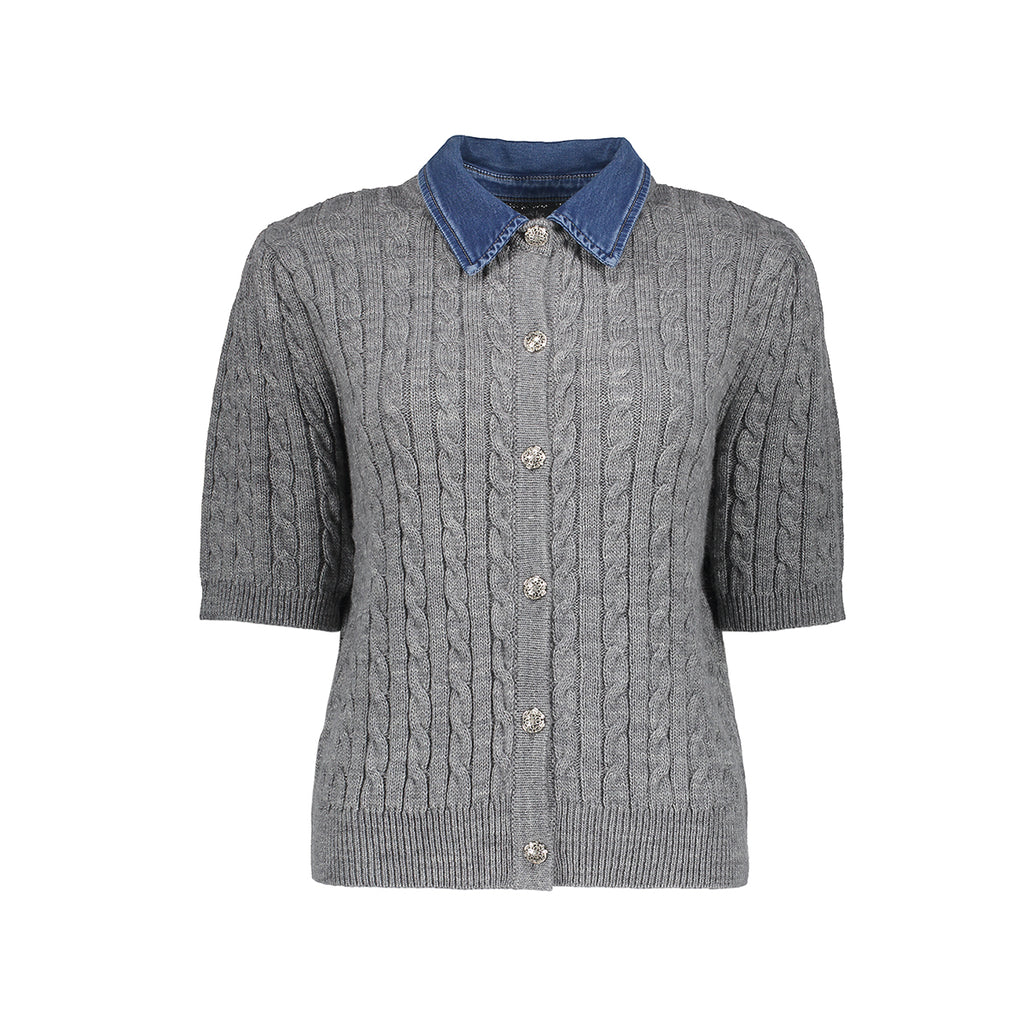 Geisha vest lichtgrijs met kabelbrei en kraag in jeansstof voor dames