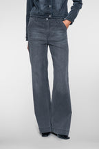 Geisha jeans grijs met wijde uitlopende pijpen en verweerde wassing voor dames