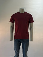 Lyle & Scott T-shirt bordeaux met geborduurd logo in dezelfde tint voor heren