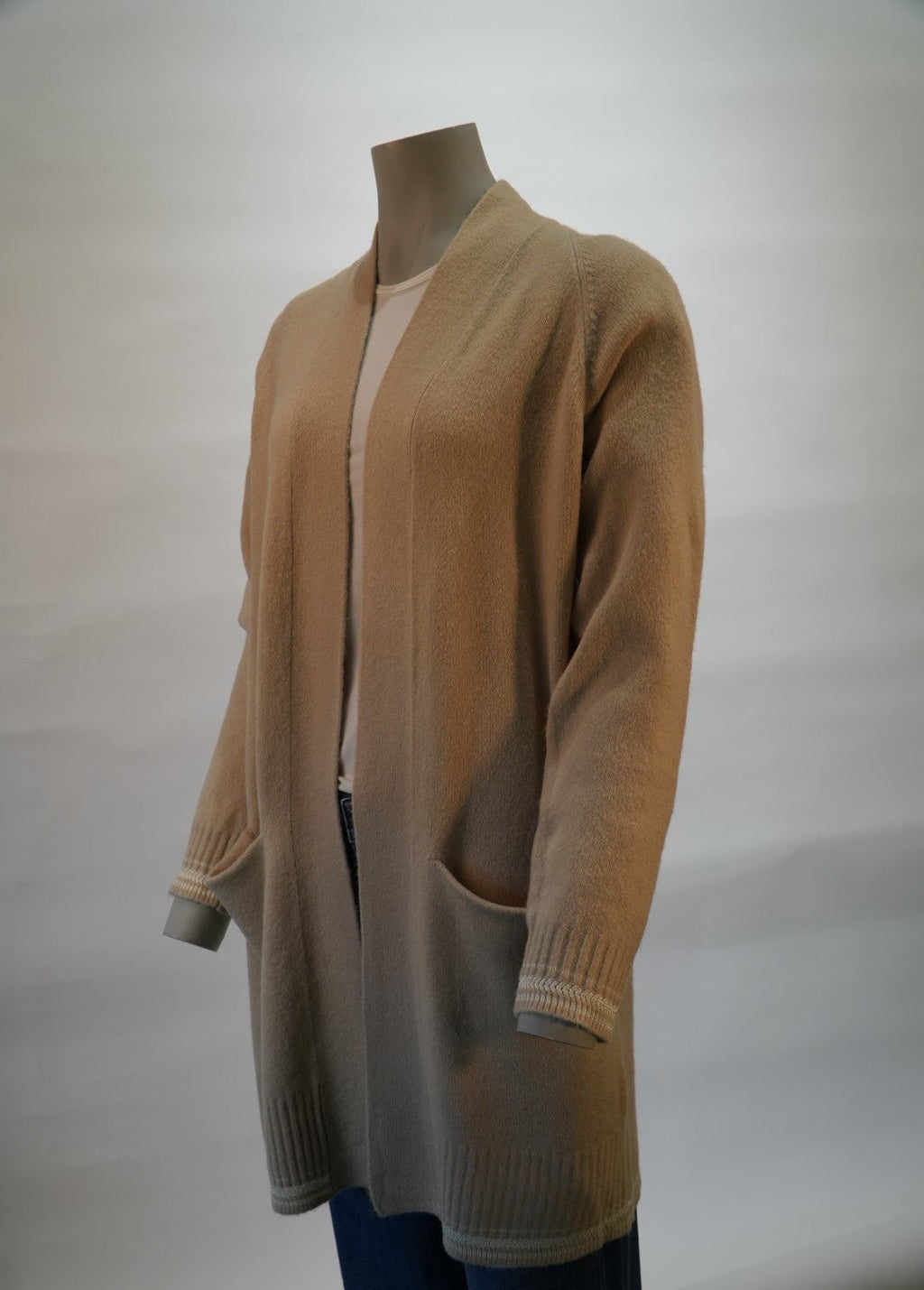 Marc Aurel cardigan beige met opgestikte zakken en gestreepte boorden voor dames
