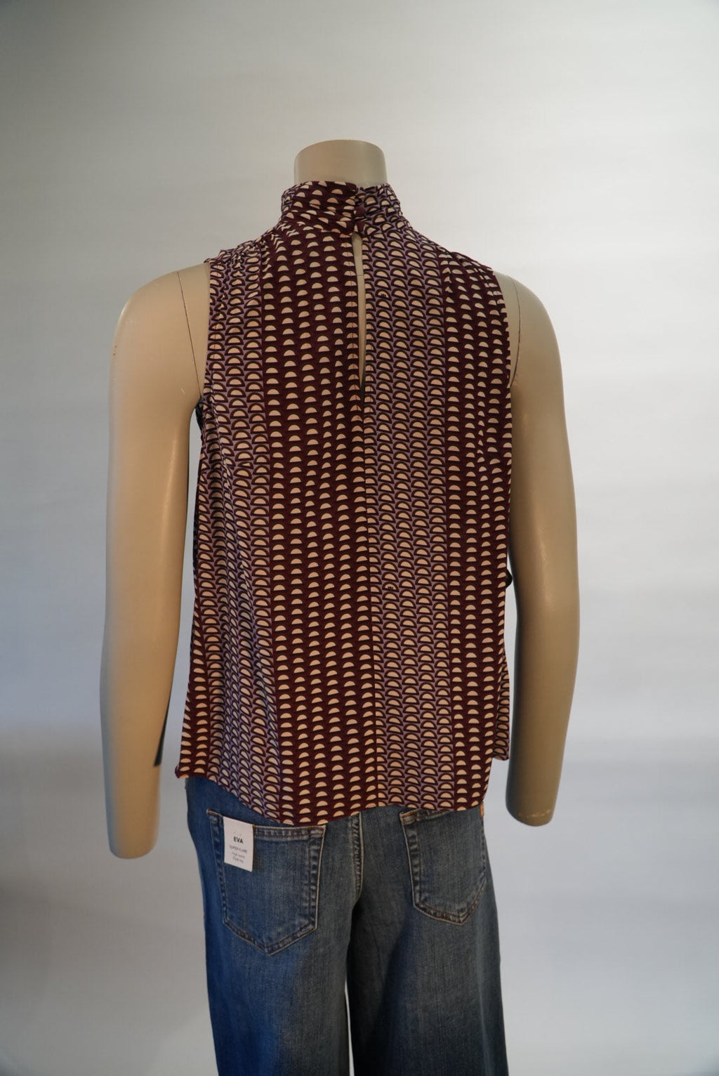 Nenette top bordeaux à col montant et imprimé graphique pour femme