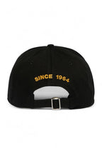 Dsquared2 pet zwart met gele tekstopdruk en gerafelde klep unisex