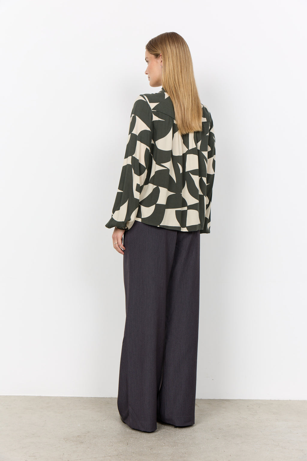 Soyaconcept blouse groen met grafische print en opstaande kraag voor dames
