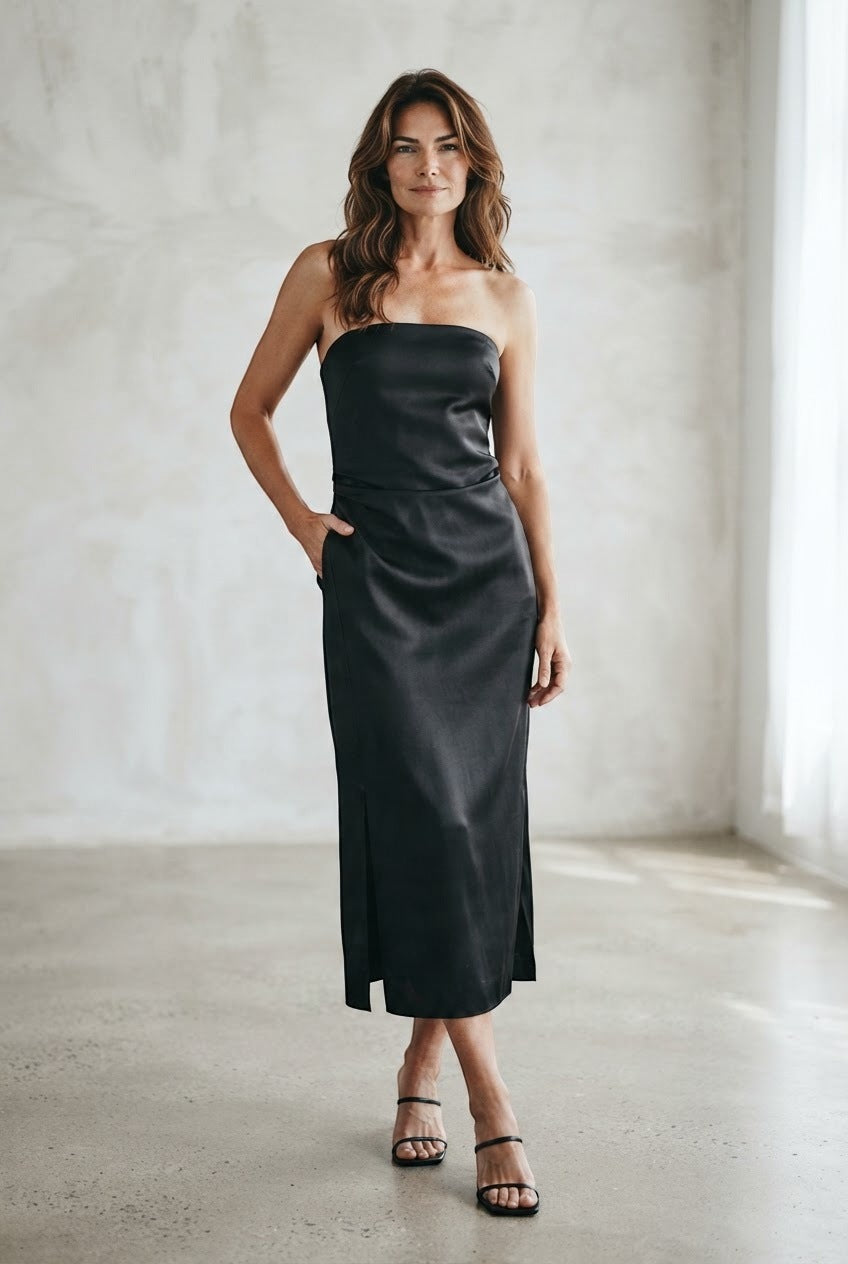 Ottod'Ame robe noire bustier drapée avec fente pour femme