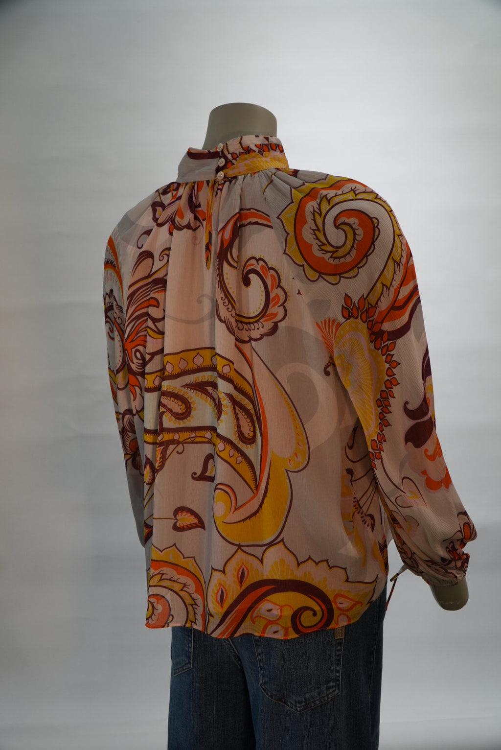 Herzen's Angelegenheit blouse beige met paisleyprint en ruchekraag voor dames
