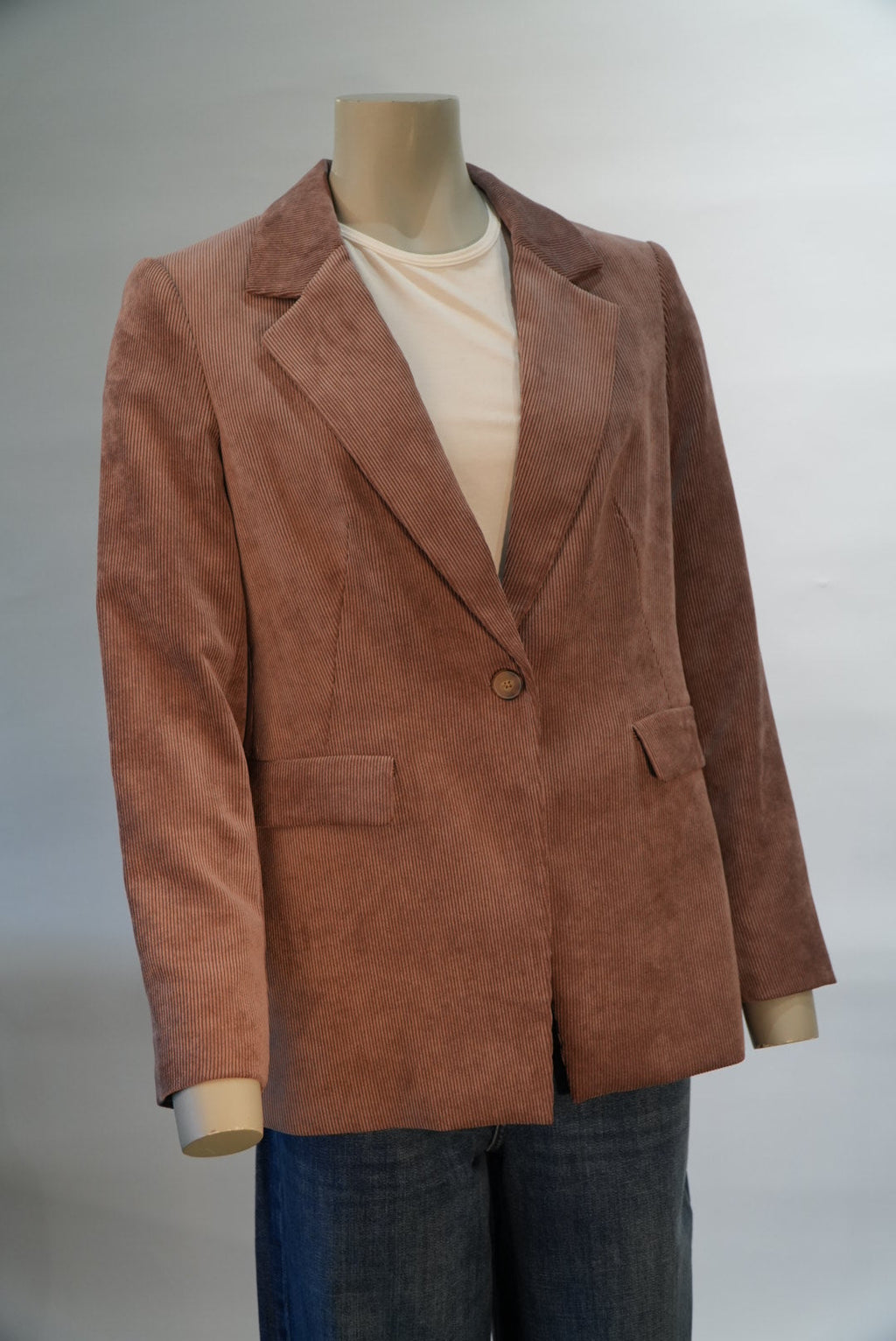 Comma blazer oudroze in ribfluweel met reverskraag voor dames