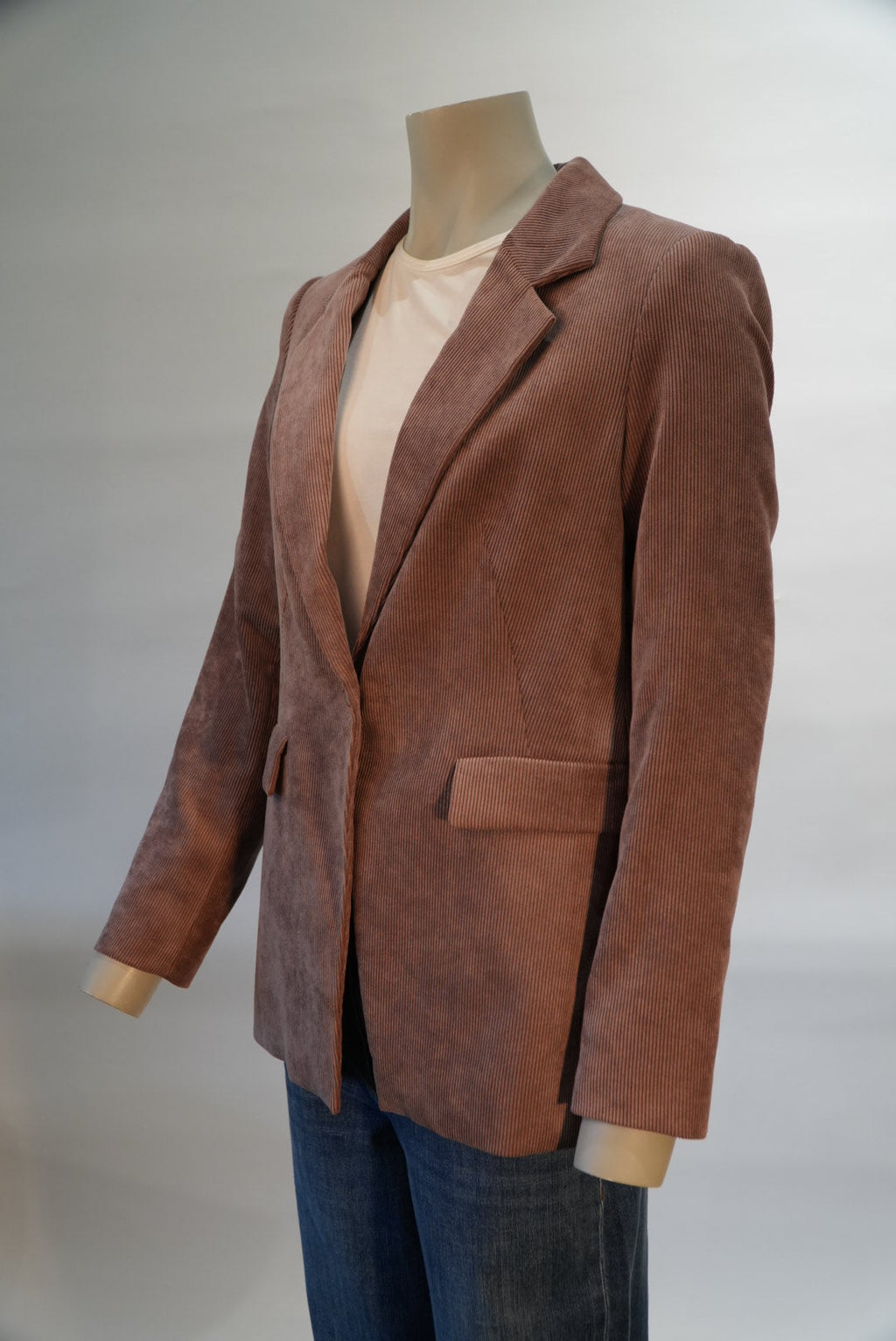 Comma blazer oudroze in ribfluweel met reverskraag voor dames